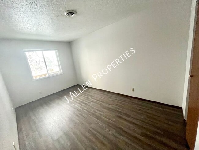 Photo - 607 W Michigan Ave Unit 11