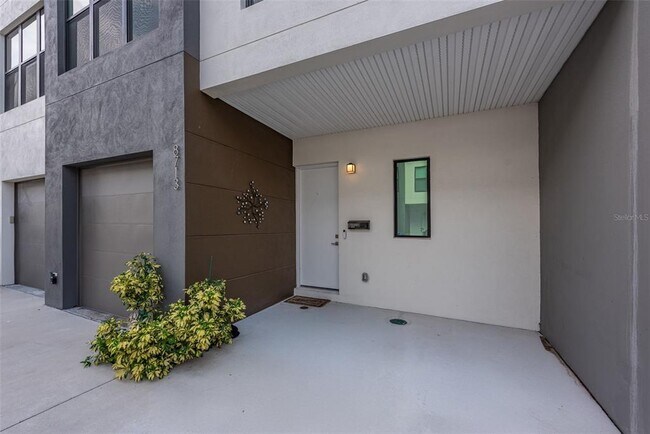 Photo - 8713 Palm Ranches Pl