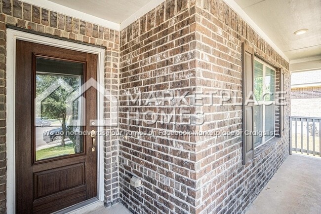 Photo - 1934 Sunspur Rd