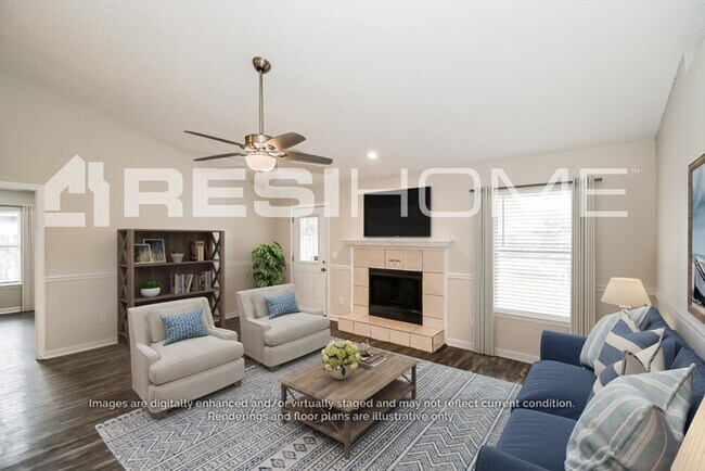 Photo - 151 Mayall Dr W