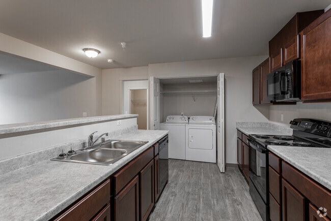 2BR, 2BA - 1,104 SF