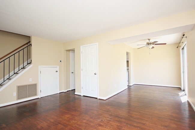 Photo - Student-Friendly Fry's Spring Duplex Near UVA