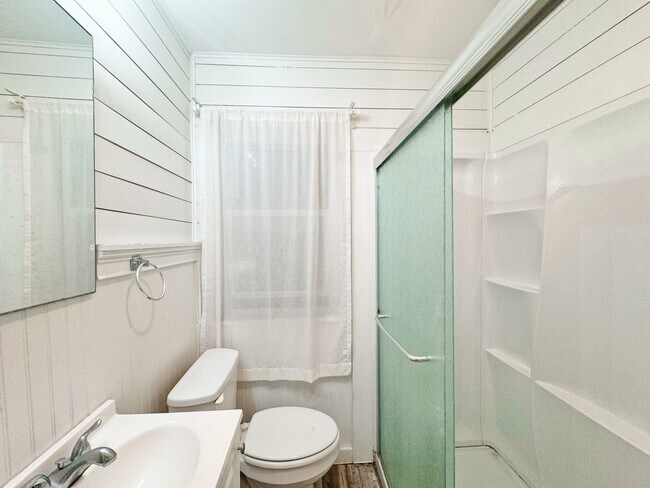 Photo - 5846 Alderson St Unidad APT3