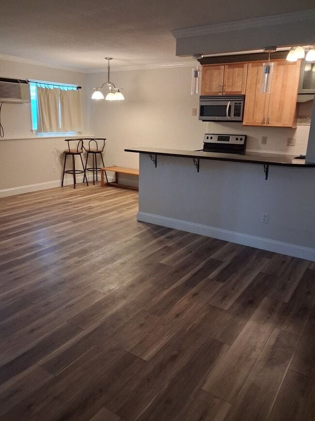Photo - 2 Bedroom/ 1 Bathroom