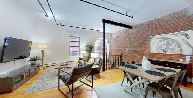Building Photo - 13-19-19 Stanhope St Rental