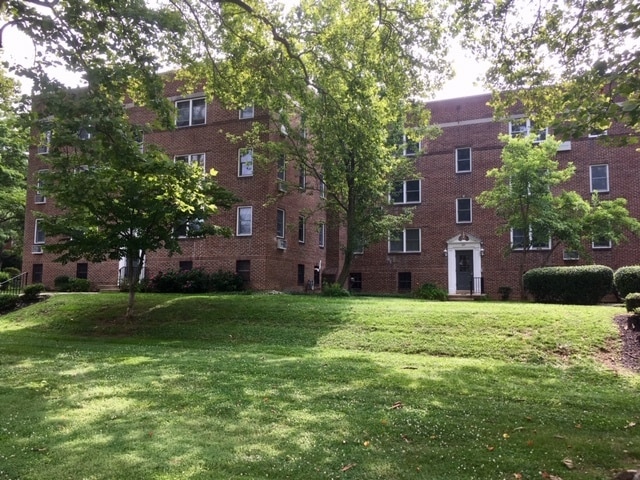 Building Photo - Buchanan Court Rental