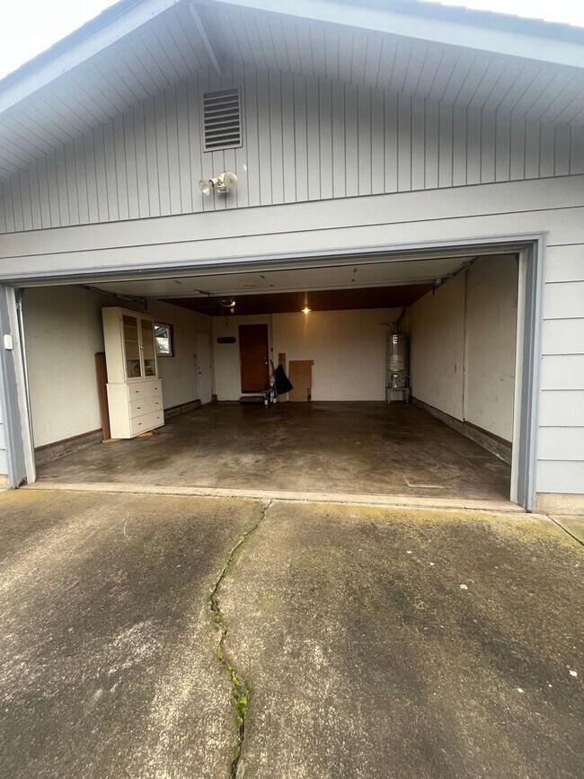 Photo - 3-Bedroom 2-Bathroom home in Coburg