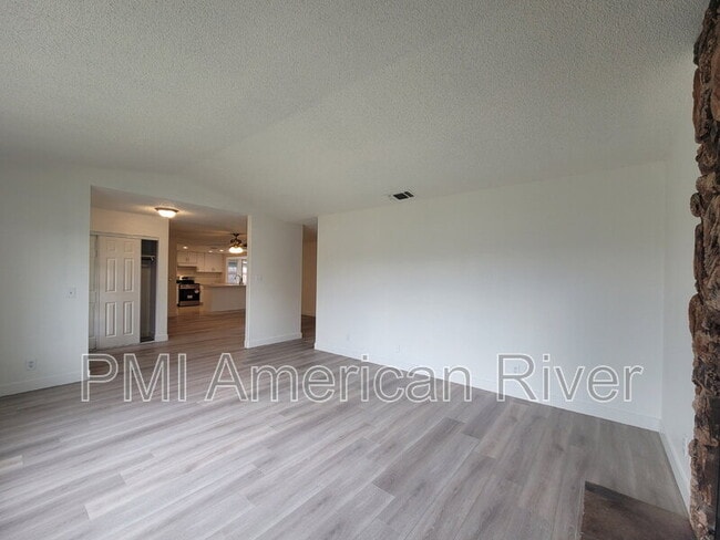 Photo - 4508 Windcloud Ave