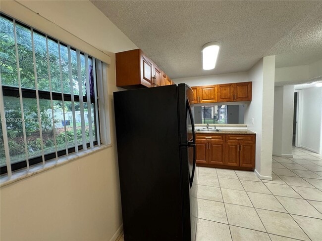 Photo - 4033 Lakeside Dr Unidad 4033