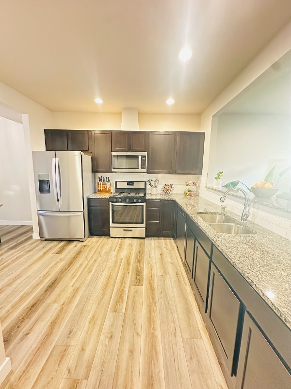 Photo - 286 E Chestnut St