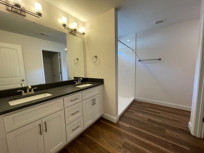 Photo - Inquire today on how to get FREE rent!