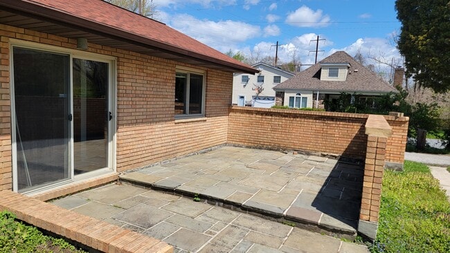 Photo - 340 Potomac Ave