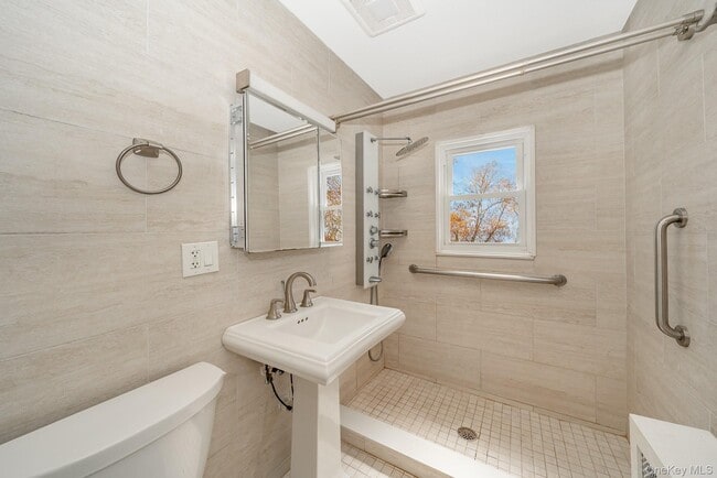 Photo - 14 Milton Ct