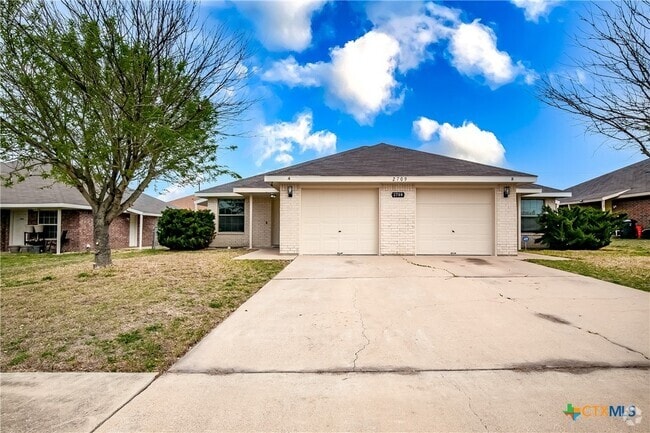 Building Photo - 2709 Lucille Dr Rental