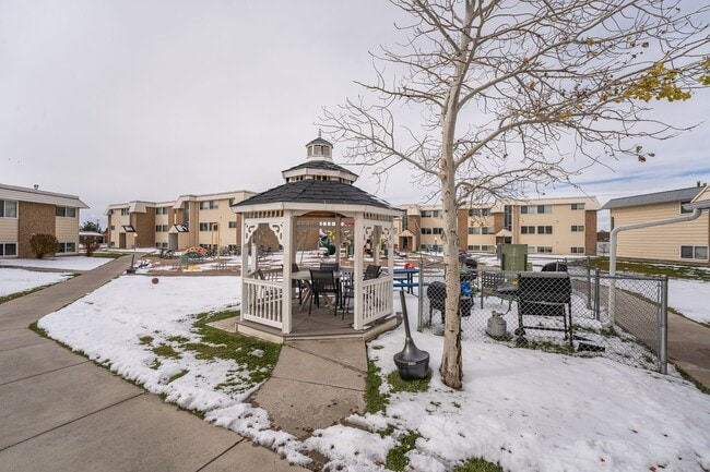 Photo - University Heights (KC-AM)