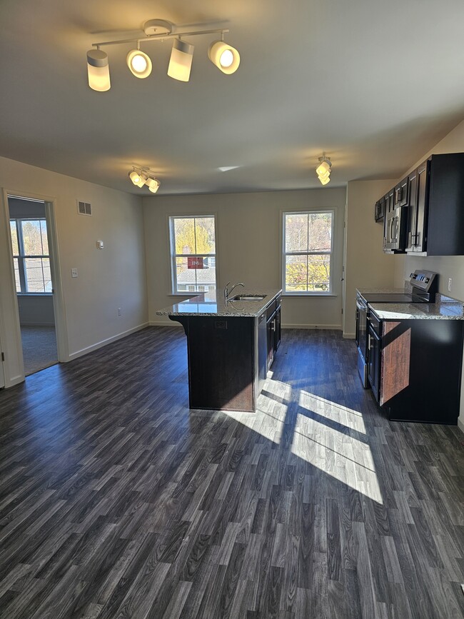 Photo - 231 E Fulton St