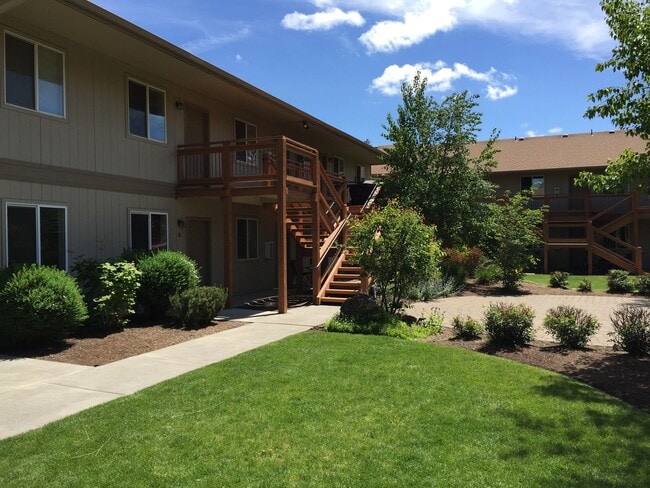 Building Photo - 1015se4 Unit 1015se4