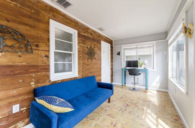 Photo - Furnished Beachside Retreat – Steps from t...