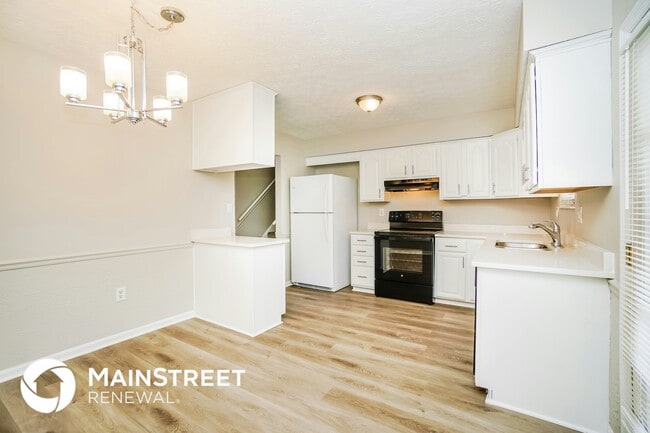 Photo - 2871 Yankee Doodle Dr