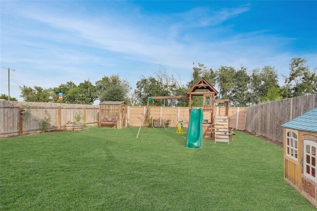 Photo - 19419 Cloudy Bay Dr