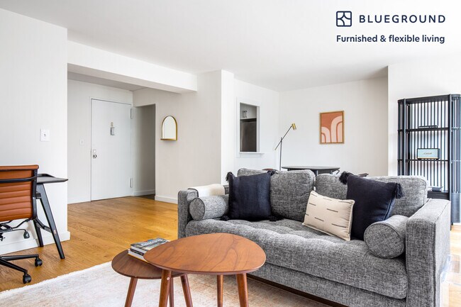 Photo - 279 E 44th St Unit FL20-ID610