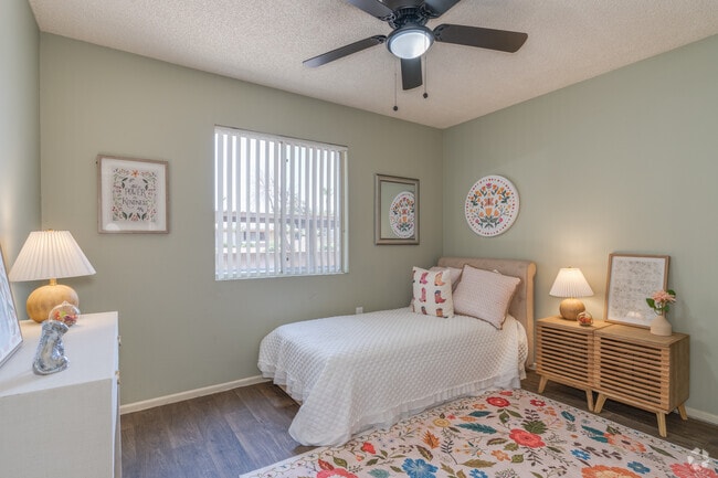 2BR, 1BA - 760SF - Secondary Bedroom