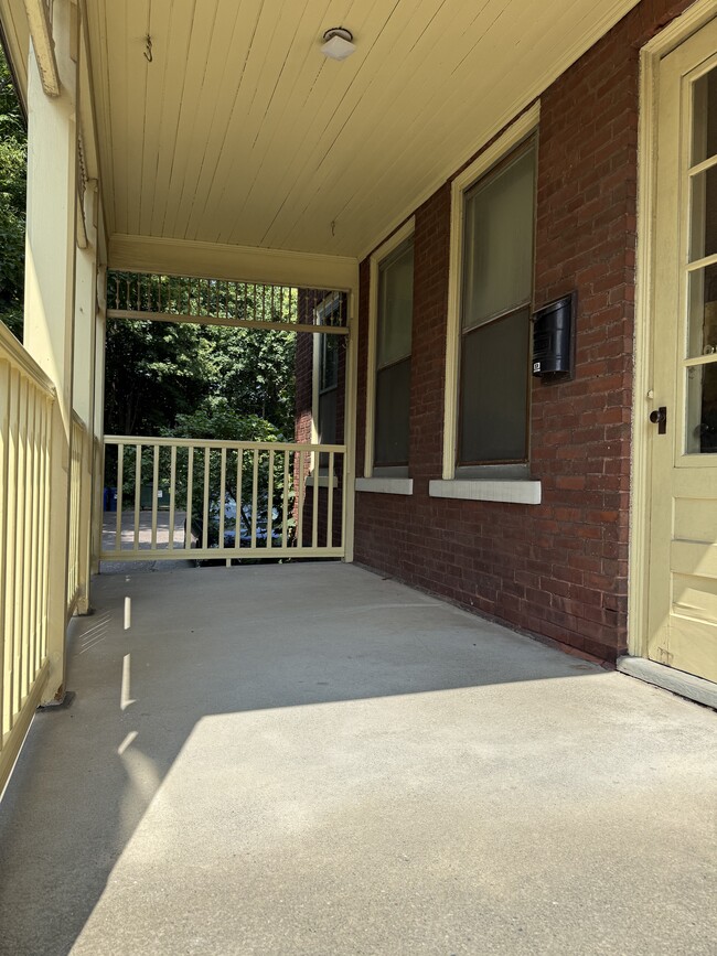 Private Entrance - Heat and Historic Charm Included!