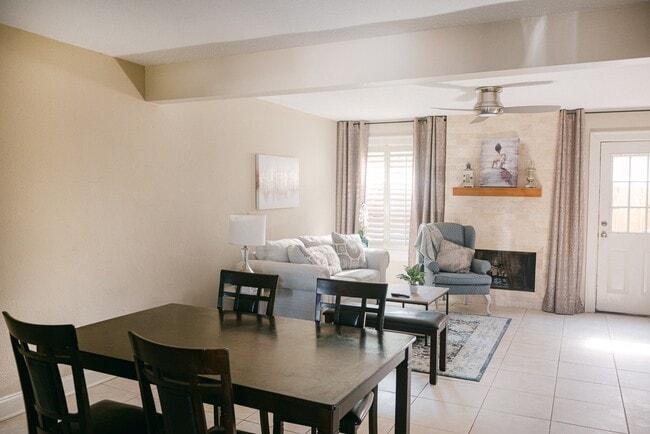 Photo - 217 Clearview Pkwy Unidad D