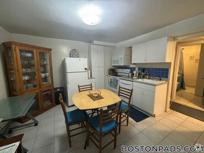 Building Photo - 56 Hobson St Rental