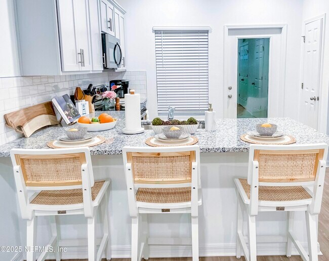 Photo - 17 Pamplona Dr