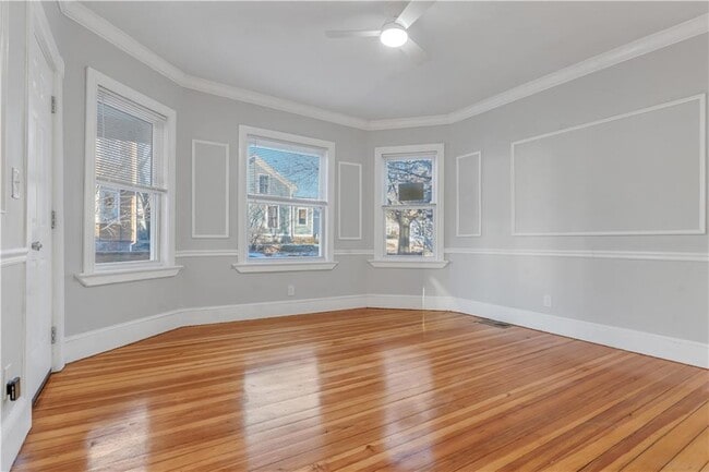 Photo - 382 Orms St Unidad 1