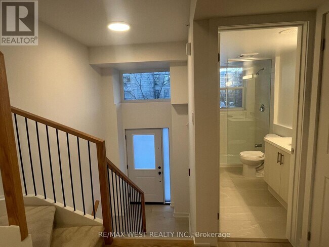 Photo - 200 Railway Engine House Way