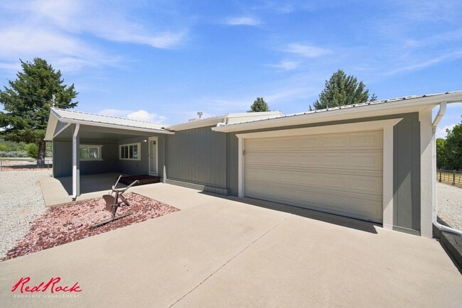 408 Harmony Dr