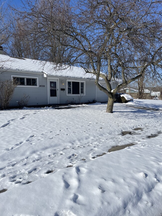 Photo - 4025 Brookton Dr House