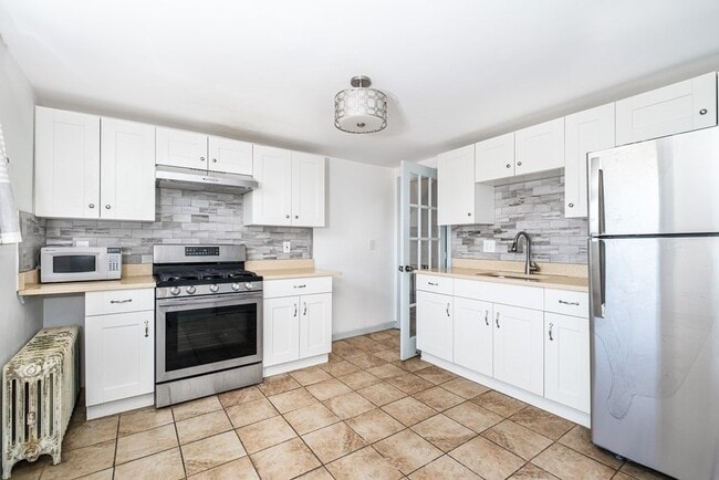 Building Photo - 7 Dexter St Unit 7