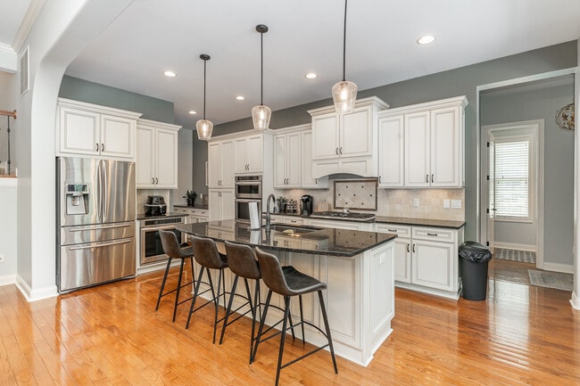 Photo - 7281 Keltner Dr