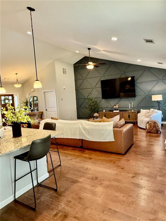 Photo - 320 Cranmore Pl