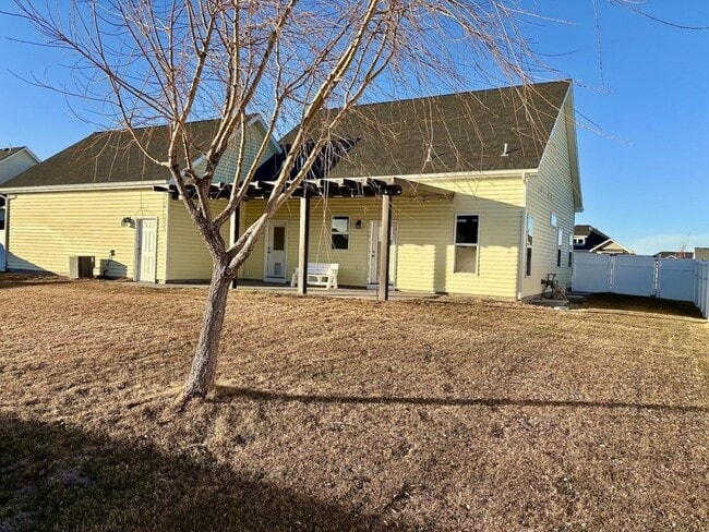 Photo - 4392 Booner St