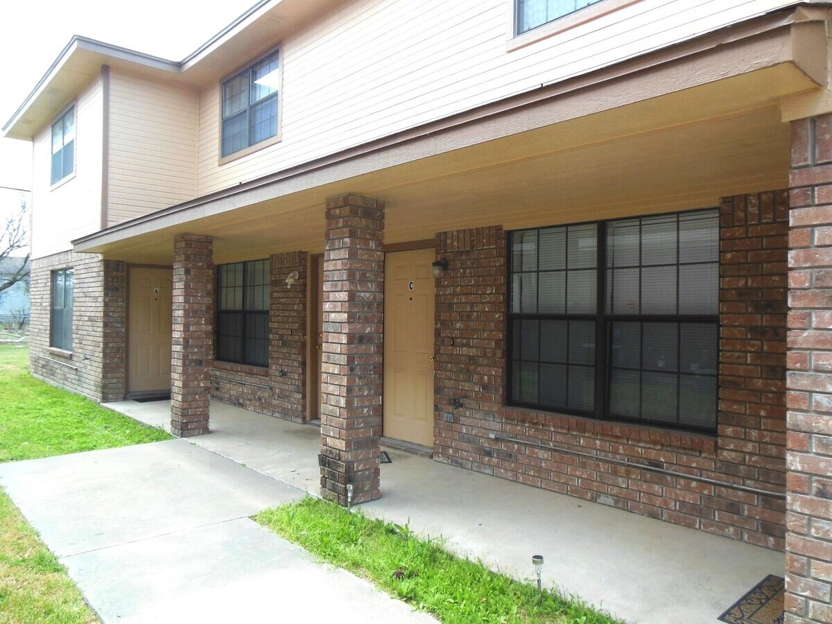 Photo - 904 Clairidge Ave Apartment Unit # B