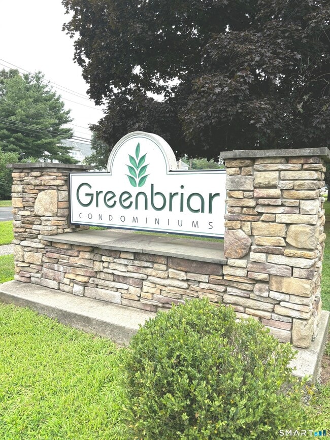 Photo - 20 Greenbriar Dr Unit A