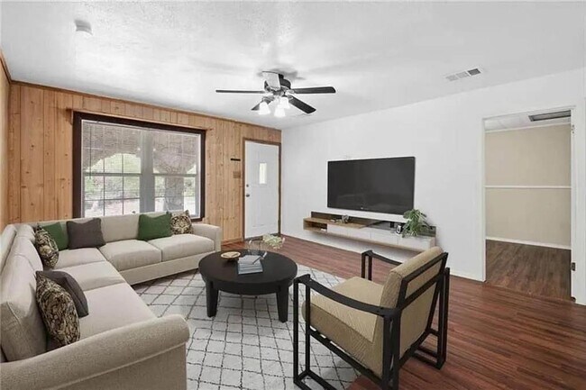 Photo - 157 S Ridge Dr