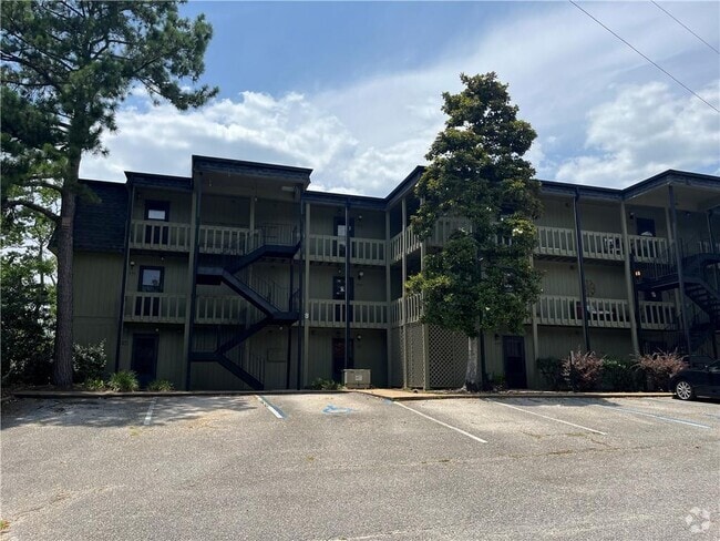 Building Photo - 332 Riverbend Dr Unit 332 Rental