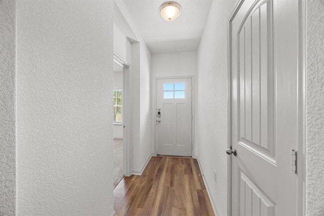 Photo - 356 Shiner Ln