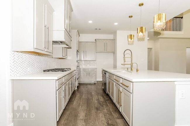 Photo - 30627 S Creek Way