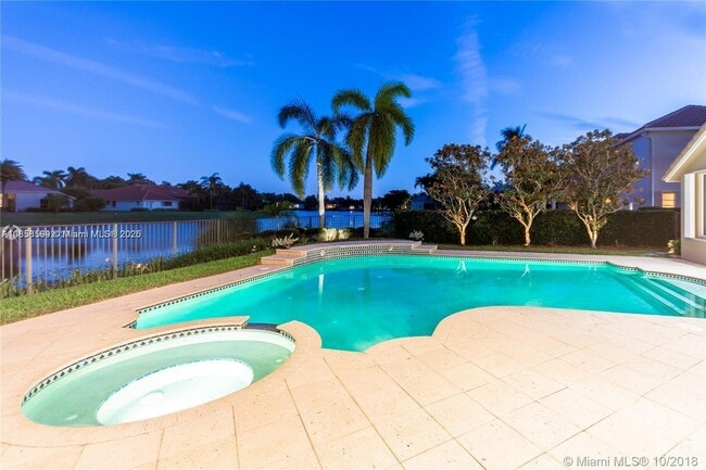 Photo - 2726 Meadowood Dr