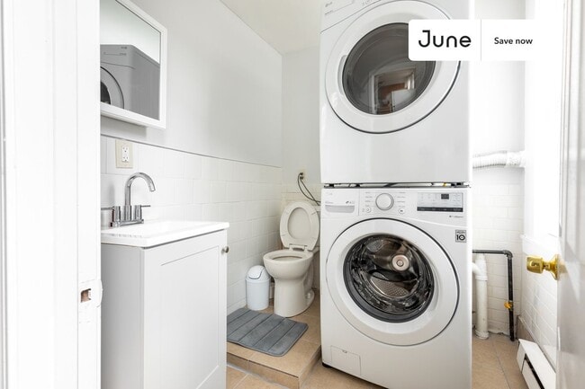 Photo - 102 Tyler St