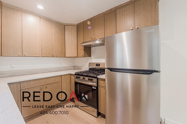 1734 Taft Ave Unit 6