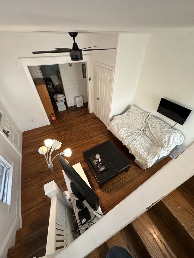 Photo - 130 University Ave Unidad 130.5