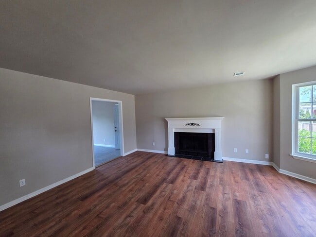 Photo - 1815 9th Ave N