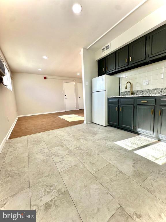 Photo - 4411 Sheffield Ave Unidad 11